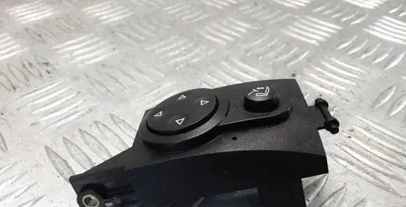 Volkswagen Touareg I Steering wheel adjustment switch 3D0953551