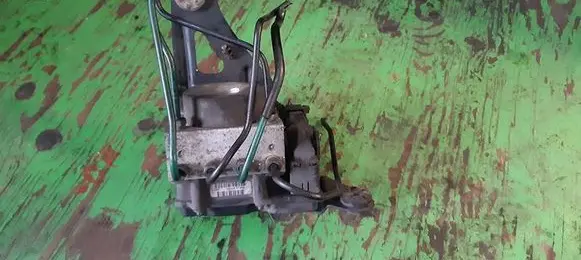 Renault Megane II ABS Pump