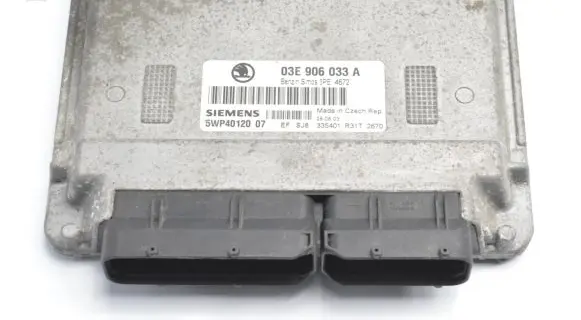 Skoda Fabia Mk1 (6Y) Engine control unit/module 03E906033A