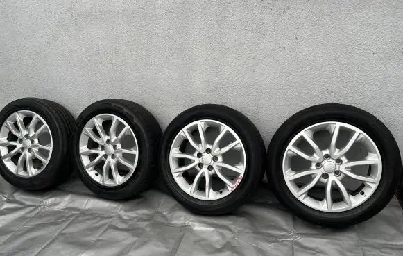 Jeep Compass R18 alloy rim 