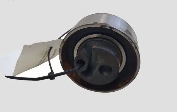 Opel Meriva A Alternator belt tensioner pulley