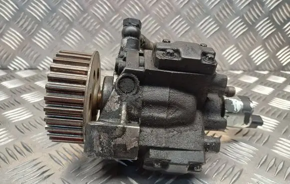Nissan Qashqai Fuel injection high pressure pump 8200663258 A2C20000754