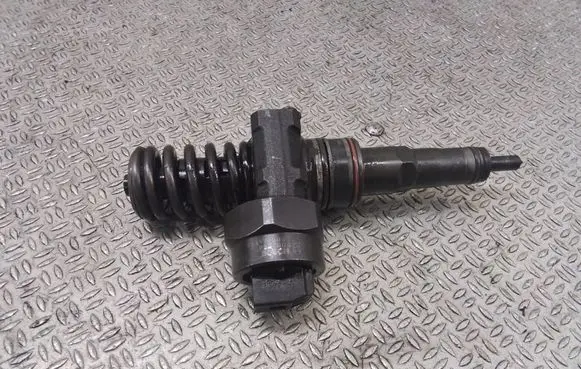 Ford Galaxy Fuel injector 0414720007 038130073F