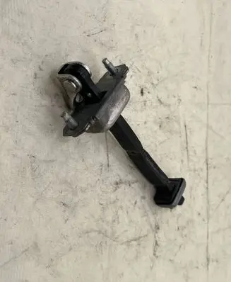 Volkswagen Arteon Rear glass lock/latch C636 62124AJ010