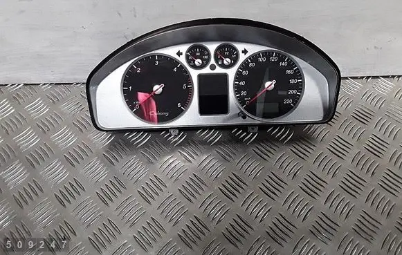 Speedometer (instrument cluster)