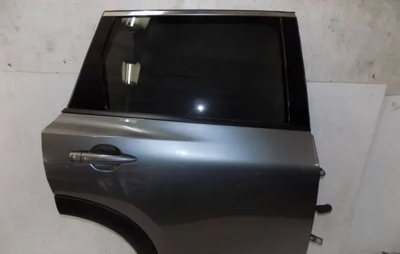 Nissan X-Trail T33 Rear door