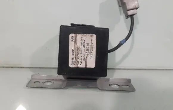 Nissan X-Trail T30 Aerial GPS antenna 259758H300
