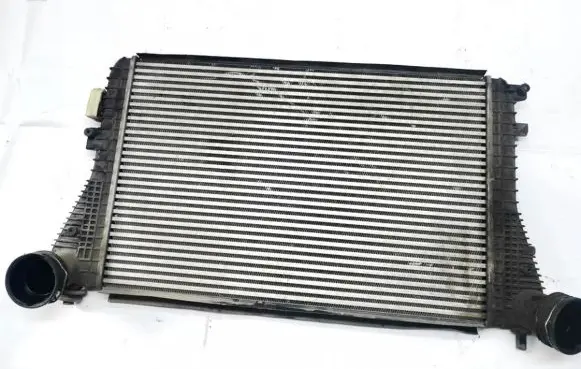 Volkswagen Golf V Intercooler radiator 1k0145803l