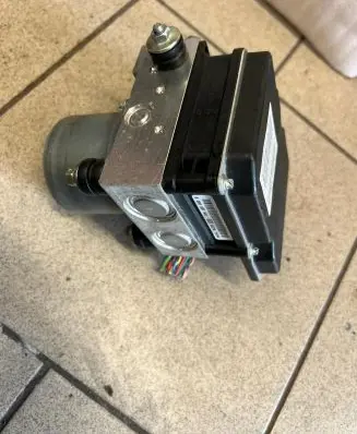 Peugeot 308 ABS Pump 9665734580