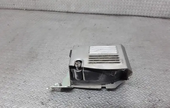Audi A4 S4 B7 8E 8H Alarm system siren 8J0951287