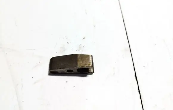 Jeep Grand Cherokee (WK) Fuel Injector clamp holder