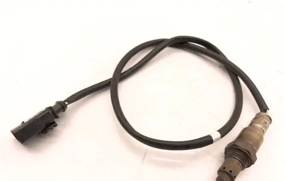 Audi Q3 F3 Lambda probe sensor 05E906262A