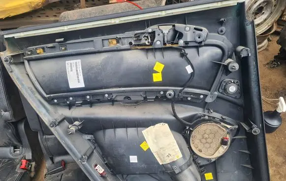 Audi Q7 4L Rear door card panel trim 