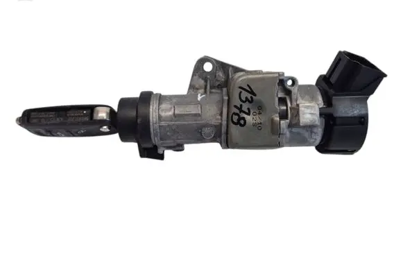 Volkswagen Transporter - Caravelle T5 Ignition lock 6R0905851B