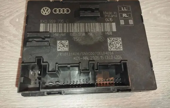 Audi Q3 8U Door control unit/module 8X0959795C 8X0959796C