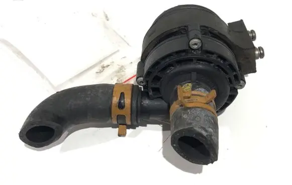 Infiniti Q70 Y51 Oil filter mounting bracket 8200285950E