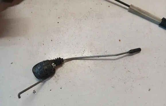Volvo XC60 Front door cable line 985339