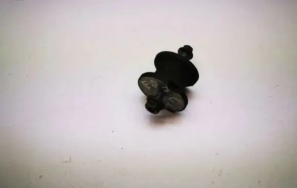 BMW 1 E82 E88 Gearbox mount 6799411 22316799411
