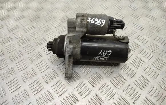 Volkswagen PASSAT B6 Starter motor 02Z911023N