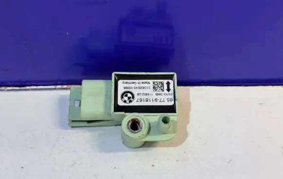 BMW X5 E70 Airbag deployment crash/impact sensor 65779118167