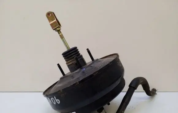 Subaru Impreza II Brake booster F01G06101Z 6119