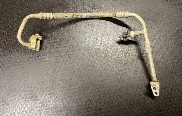Opel Vivaro Air conditioning (A/C) pipe/hose 52CP0706 0402028316