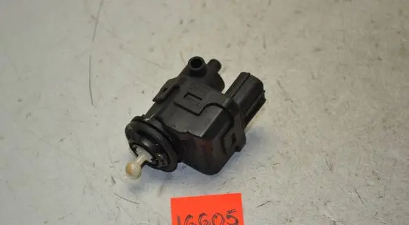 Honda CR-V Headlight level adjustment motor 007878