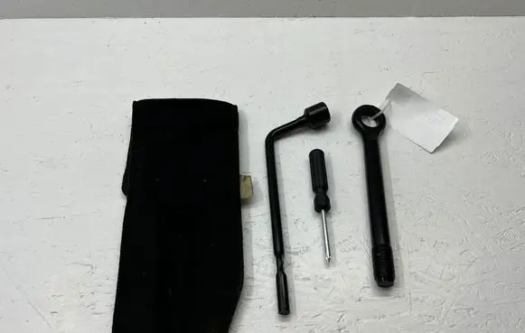 KIA Sportage Towing hook eye 