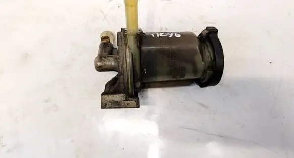 Toyota Avensis T250 Power steering fluid tank/reservoir 