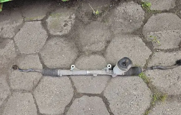 Renault Megane III Steering rack 490018982R A0040132A