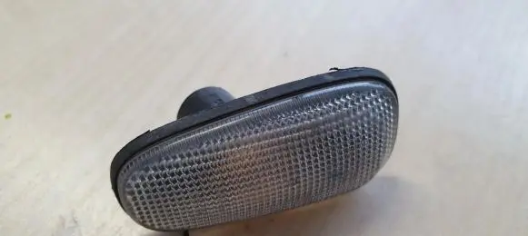 Opel Zafira A Front fender indicator light