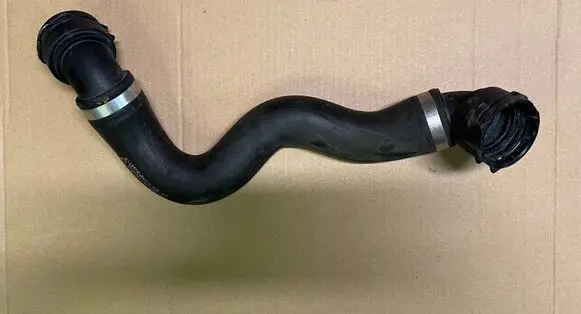 Mercedes-Benz C W205 Engine coolant pipe/hose A2055017484 A2055017484002