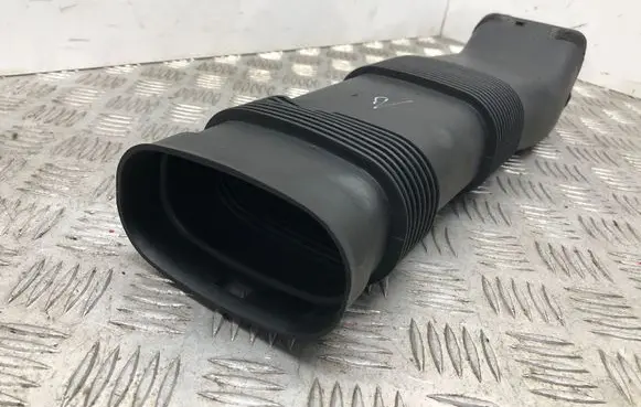 BMW 4 F32 F33 Air intake duct part 8507567 10991213DE 70529002