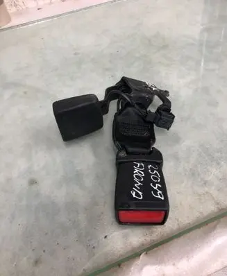 Seat Arona Rear seatbelt buckle 633803300e