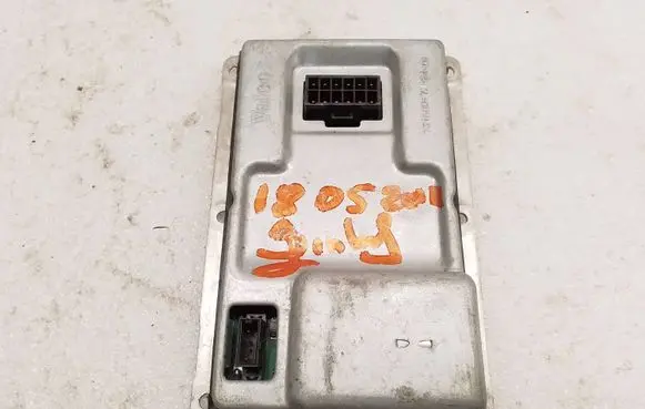 Volkswagen Touareg I Headlight ballast module Xenon 3D0909157