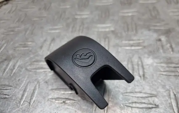 Volkswagen Golf VII ISOFIX cover 5G0887187