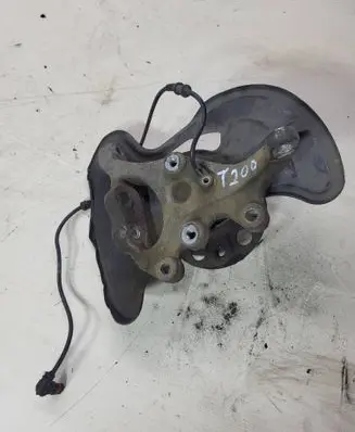 Mercedes-Benz C W204 Front wheel hub 20402