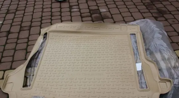 Toyota Land Cruiser (J150) Rubber trunk/boot mat liner PW24160001E