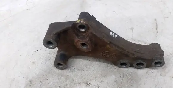 Honda Accord Engine mounting bracket