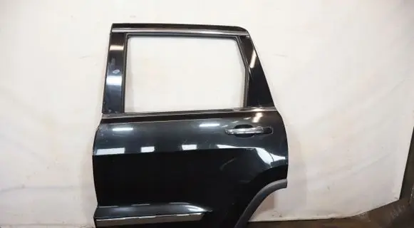 Chrysler Grand Voyager V Rear door