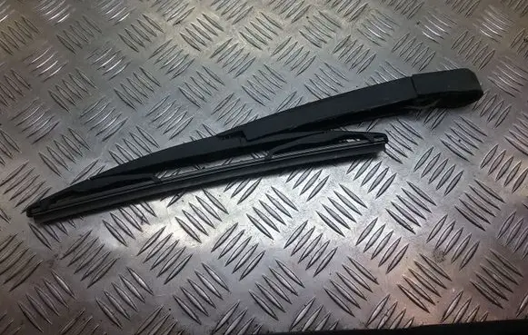 Opel Astra J Rear wiper blade 
