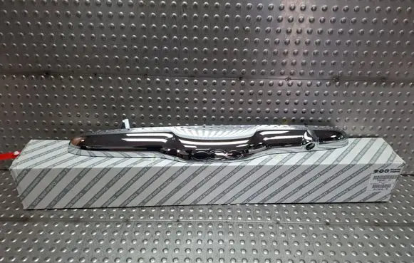 Fiat 500 Trunk door license plate light bar S26337857 0735516207