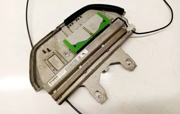 Volvo XC90 Antenna control unit 8633699