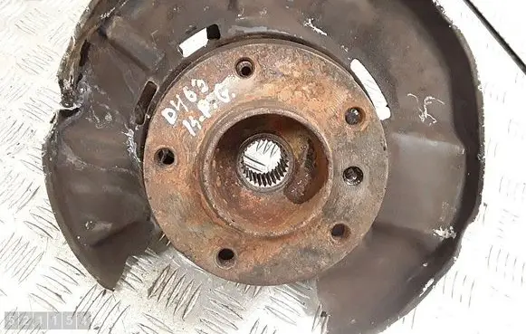 BMW 3 E90 E91 Rear wheel hub 6783666