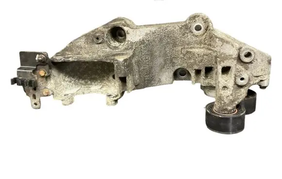 Renault Koleos I Generator/alternator bracket 8200527320