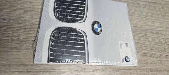 BMW 3 E92 E93 Owners service history hand book 