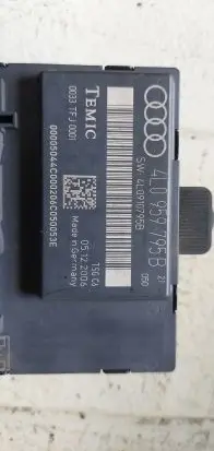 Audi Q7 4L Door control unit/module 4L0959795B