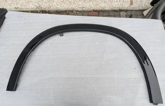 Mercedes-Benz EQS X296 Fender trim (molding) A2968807601