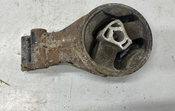 Opel Zafira C Gearbox mount 13248630
