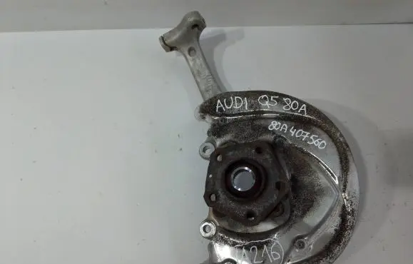 Front wheel hub spindle knuckle
